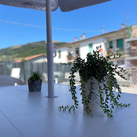 La Signora Dei Fiori Appartement Gubbio Buitenkant foto