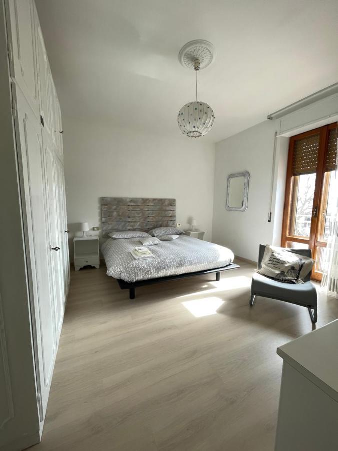 La Signora Dei Fiori Appartement Gubbio Buitenkant foto