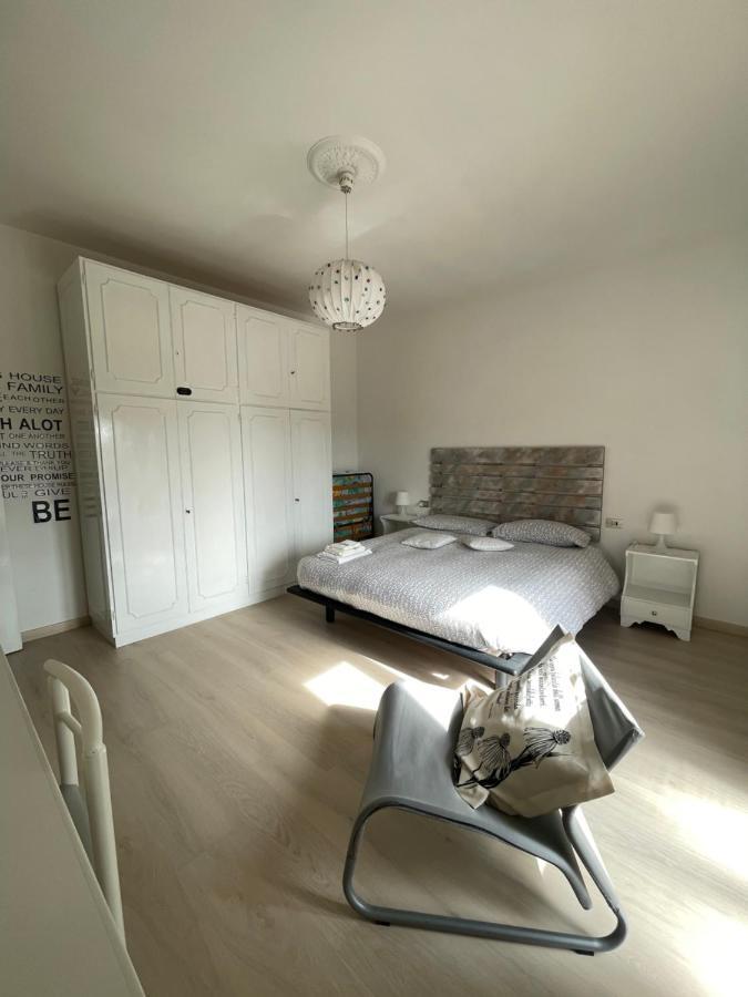 La Signora Dei Fiori Appartement Gubbio Buitenkant foto